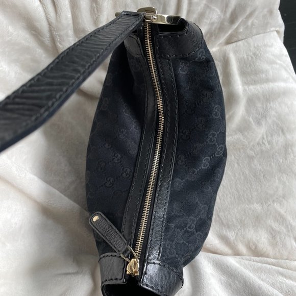 Gucci Black Hobo Bag - Picture 6 of 11